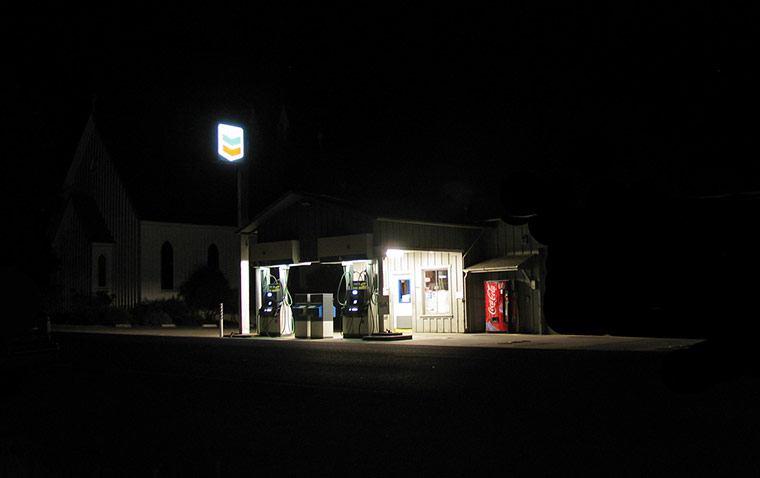 In pictures: night: isolated petrol station