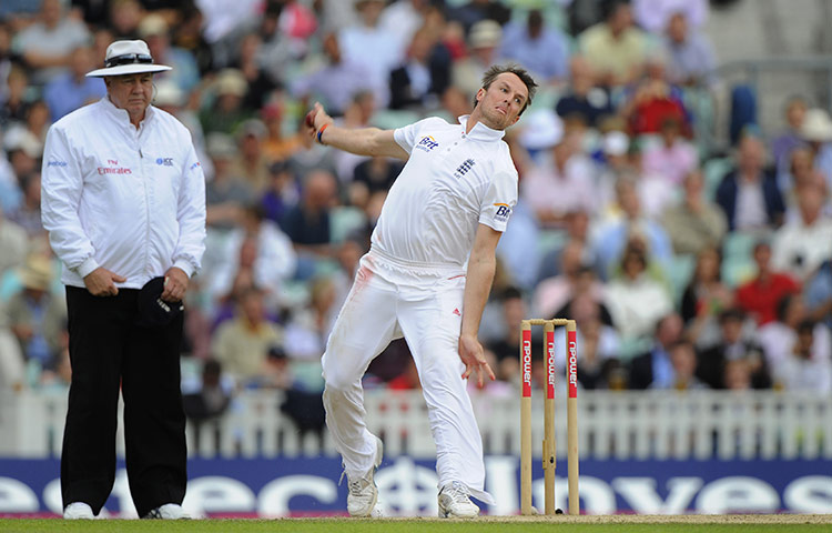 Second day at Oval: Tom Jenkins presents his pictures of the second day of the Test at the Oval