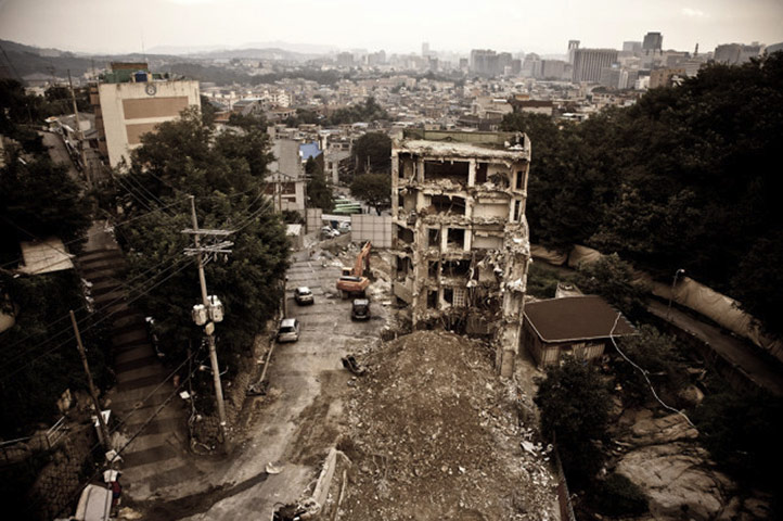 Blipfoto: Blipfoto. Thursday 19 August 2010: (re)development. 