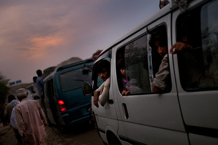 pakistan flooding: death toll reaches 800 in pakistan's worst flood in 80 years