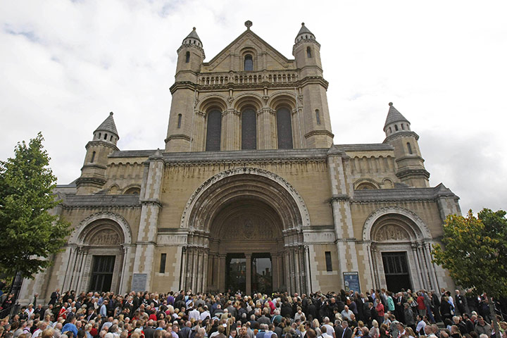 alex higgins funeral: Alex Higgins funeral