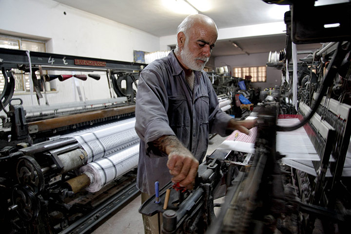 Kaffiyeh factory Hebron: Now one loyal employee is left working alongside the Hirbawi brothers