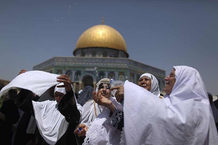 24 Hours: Temperature rises in front of the Dome of the Rock Mosque