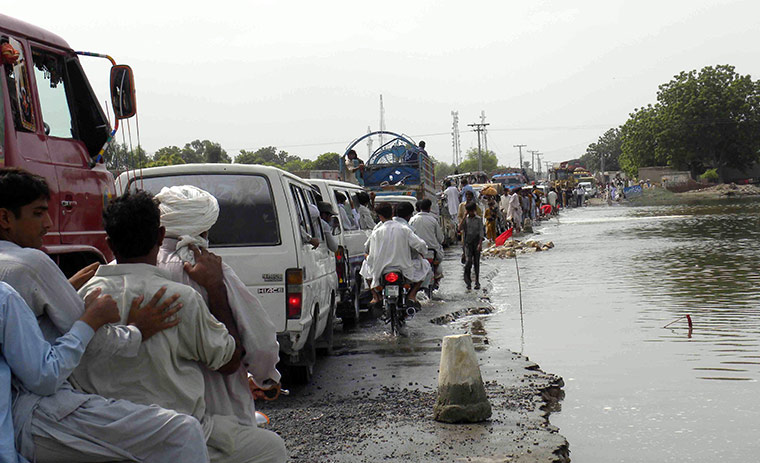 Pakistan Flood Update: People displaced from floods, return to their villages, Pakistan floods