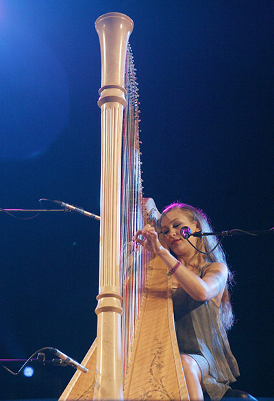Green Man: Joanna Newsom performs with her harp