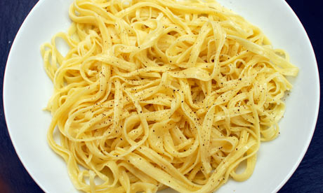 things to put in plain pasta
