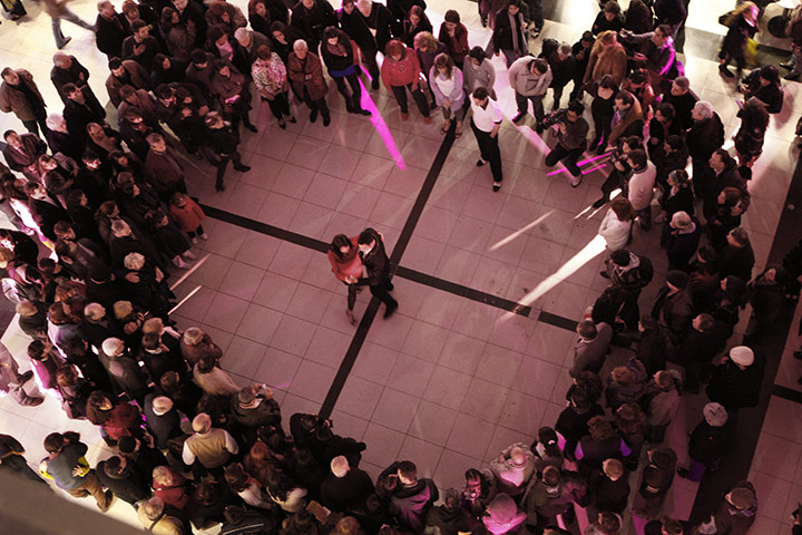 Tango Championships: Two dancers from the Mora Godoy dance school offer a free dance class