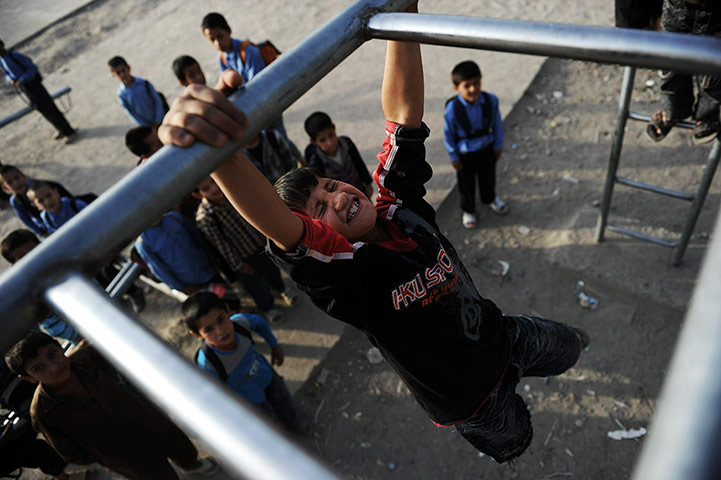 24 hours in pictures: Afghan schoolchildren 