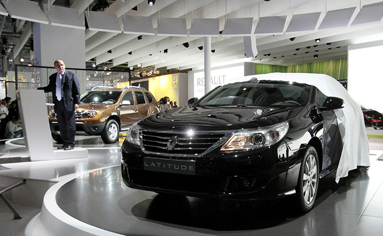 Moscow Auto Show: A new Renault Latitude car is seen during the Moscow Auto Show