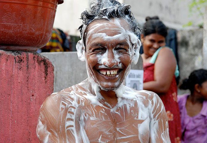 In pictures: Refresh: communal showers in Colombo