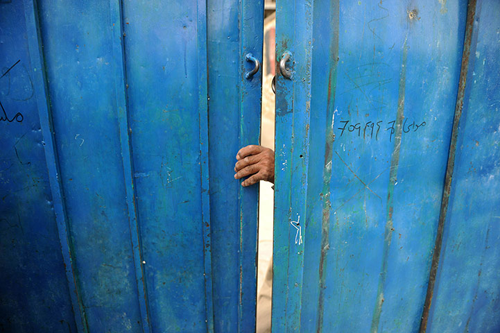 24 hours in pictures: suspected poisoning of girls school in Kabul