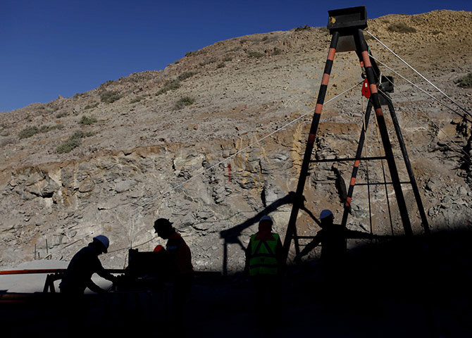 24 hours in pictures: San Jose collapsed mine  