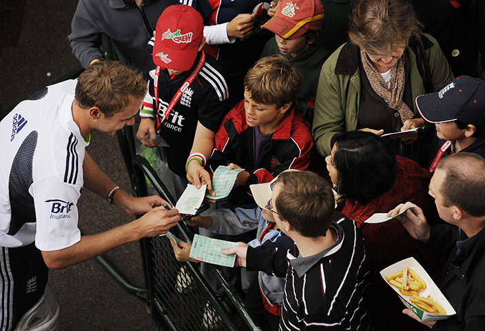 Test cricket: England v Pakistan