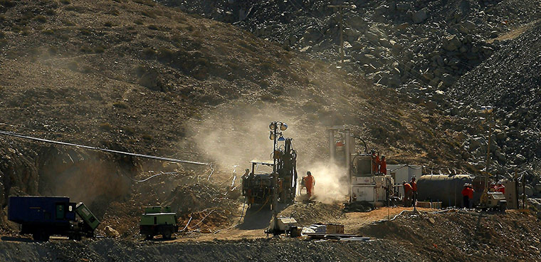 Miners in Chile: Raisebore Strata 950 drill which will make the hole to rescue the miners
