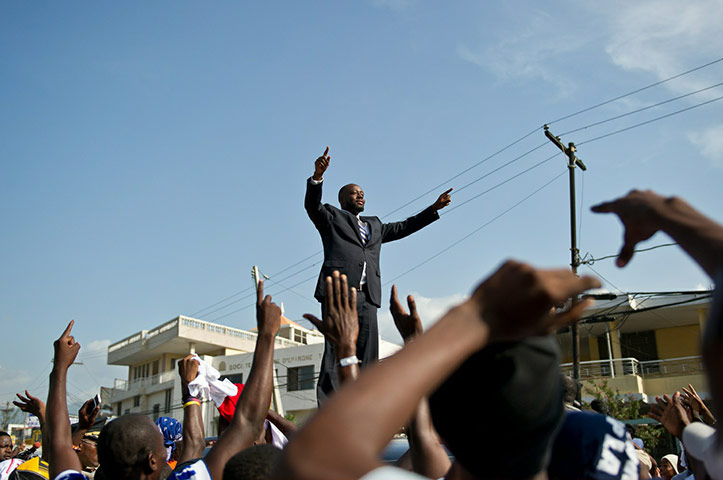 Wyclef campaigns: musician wyclef jean to announce run for presidency in haiti