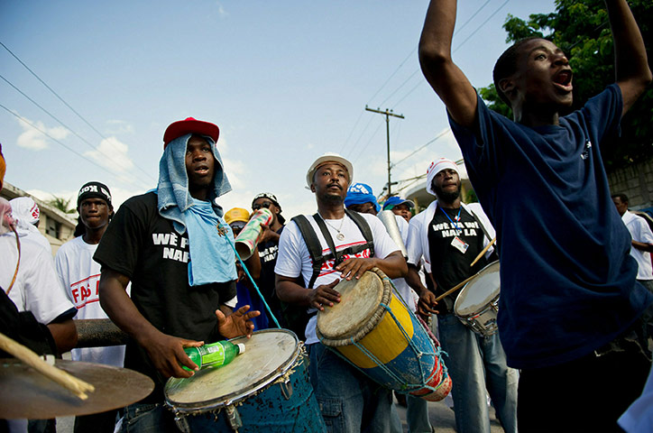 Wyclef campaigns: musician wyclef jean to announce run for presidency in haiti