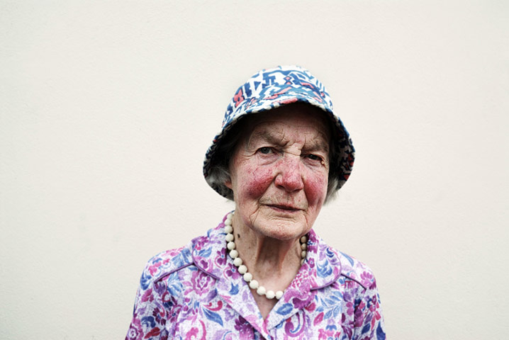 Guardian Camera Club: A review of J A Mortram's portfolio