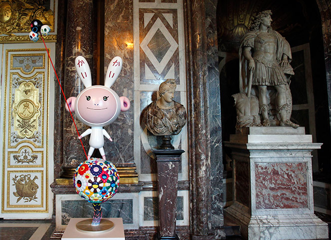 24 hours in pictures: A sculpture by Japanese artist Takashi Murakami at the Versailles Palace