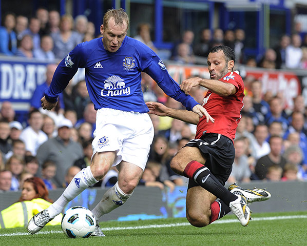 Everton v Man Utd: Ryan Giggs does a flying lunge on Tony Hibbert