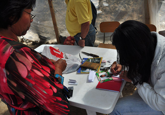 Trapped miners in Chile: 7 September: The mother and sister of Chilean trapped miner Victor Zamora