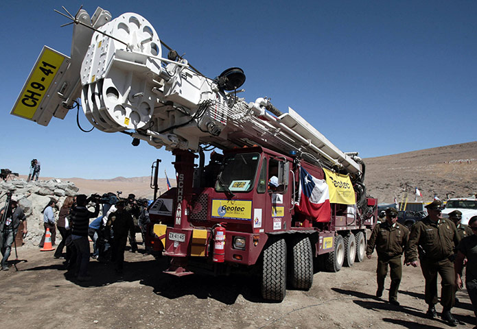 Trapped miners in Chile: 3 September: A Schramm T130 Drill normally used to bore water wells arrives