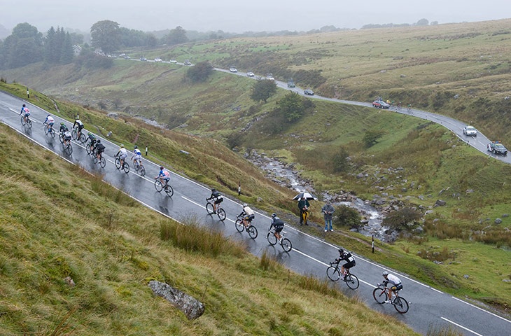 24 hours in sport: Riders on Stage 3 of Tour of Britain 2010, Wales