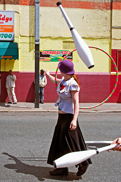 in pictures: trick: Juggler