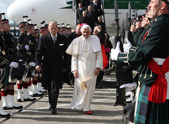 Pope arrives in Scotland: Pope Benedict XVI is met by the Duke of Edinburgh