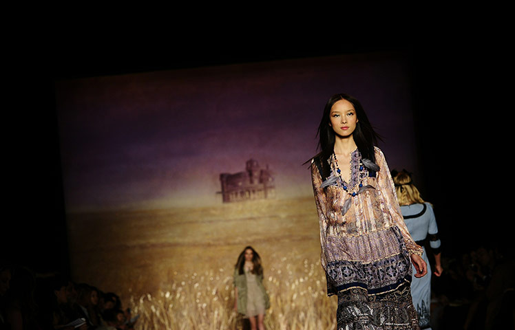 NY fashion day 7: Anna Sui Spring Summer 2011