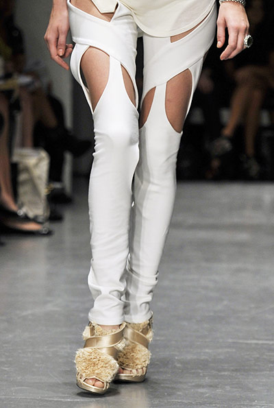 London Fashion Update: Bora Aksu show Spring Summer 2011, London Fashion