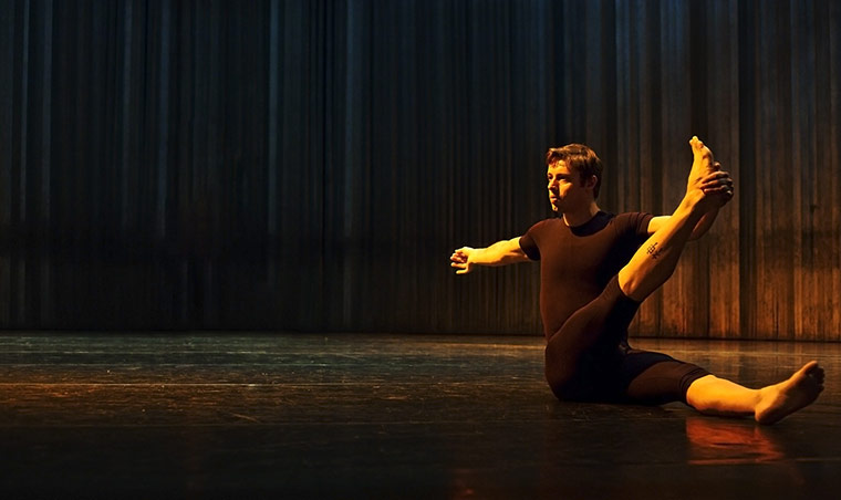 Edinburgh Festival: Grupo Corpo on stage at the Festival Theatre, Edinburgh