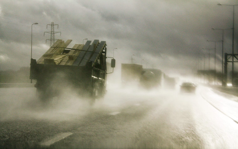 In pictures: weather: rainy day on the M1