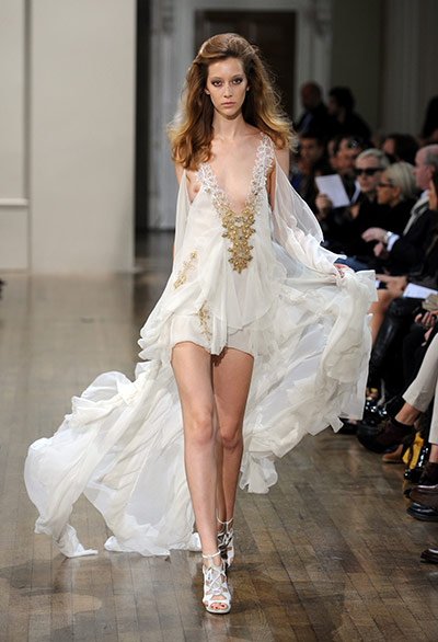 Julien Macdonald Catwalk : Julien Macdonald Catwalk - London Fashion Week