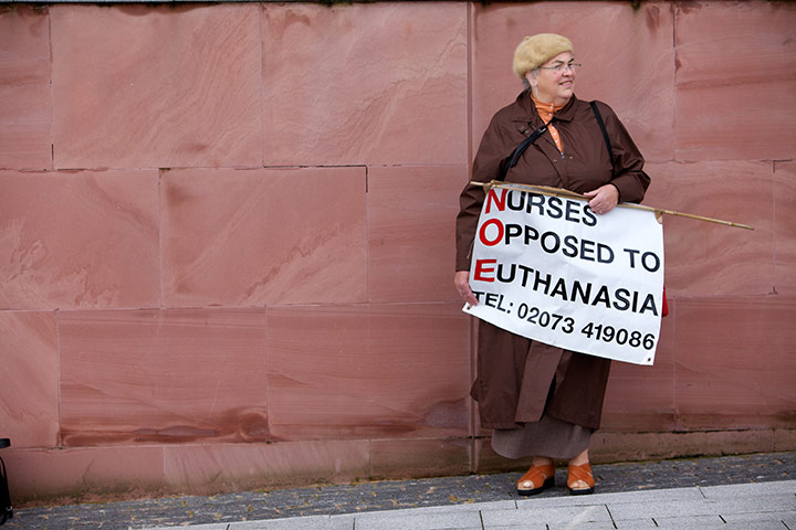 Thomond Liberal Democrats: 20 September: Nurses opposed to Euthanasia outside the conference hall