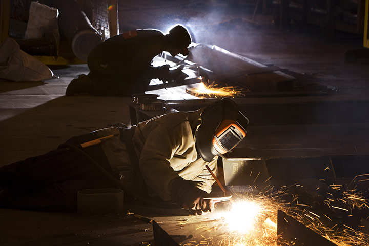 BAE Systems Govan: Arc air gouging in action at BAE Systems Govan dockyard, Glasgow