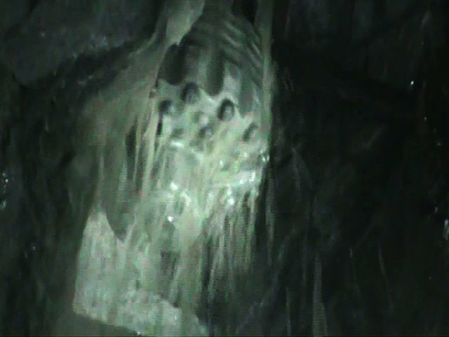 Trapped miners in Chile: 17 September: A video shows part of a drill inside the San Jose mine