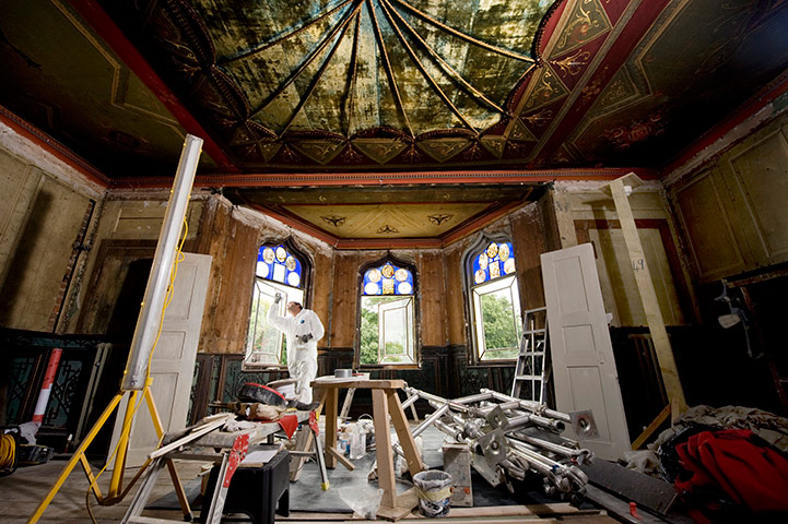 Strawberry Hill House: Strawberry Hill house, Horace Walpole's Gothic Castle