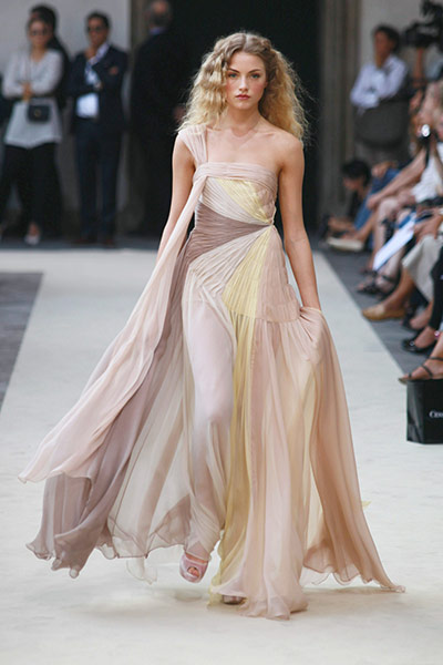Milan Fashion Day 3: Milan Fashion Week Womenswear S/S 2011: Luisa Beccaria