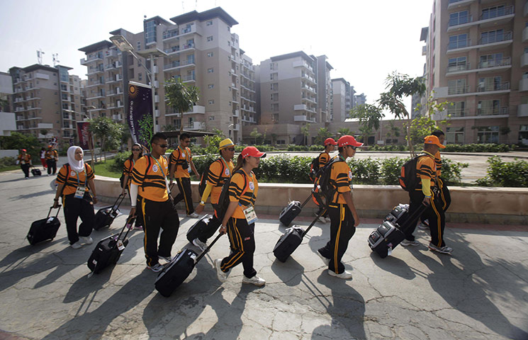 Commonwealth games: Malaysian lawn bowling team leaves the athletes village for practice 