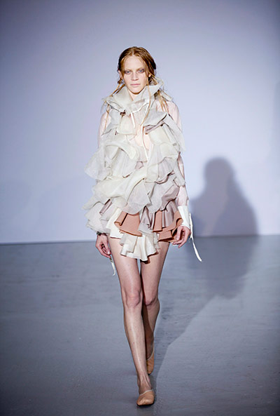 Paris fashion week: Moon Young spring/summer 2011 Paris fashion week