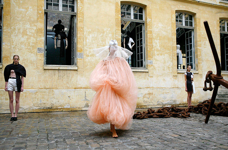 Paris fashion week: Nana Aganovich spring/summer 2011 Paris fashion week