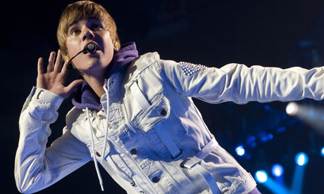 justin bieber my world tour pictures. Justin Bieber #39;My World#39; Tour