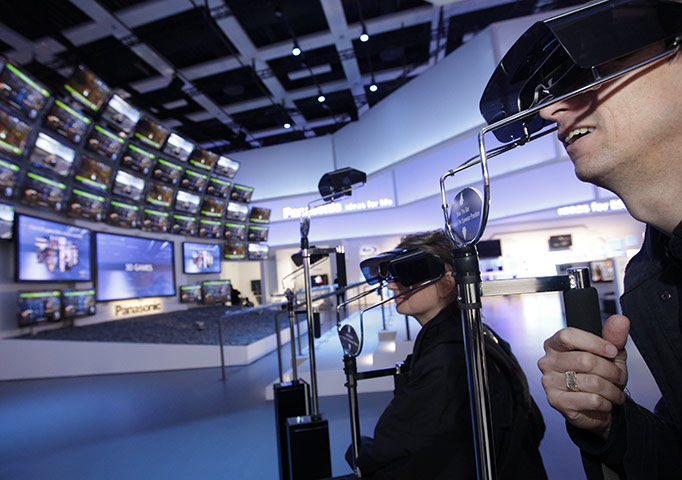 IFA Berlin: People watch 3D television IFA consumer electronics fair in Berlin
