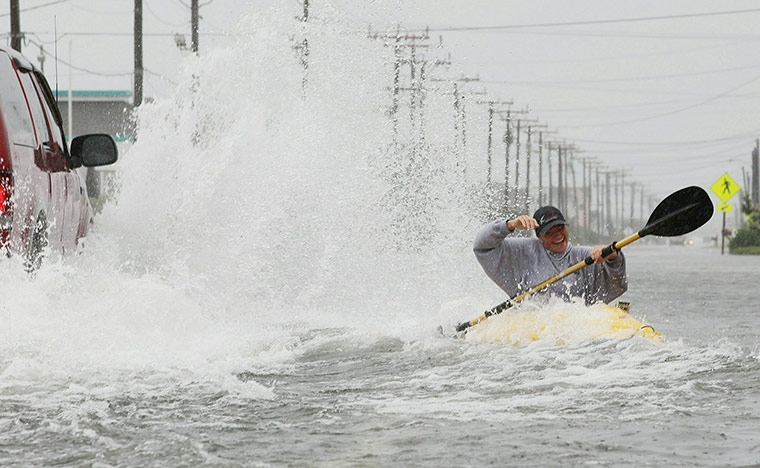 Hurricane Earl Update: North Carolina Coast Prepares For Hurricane Earl