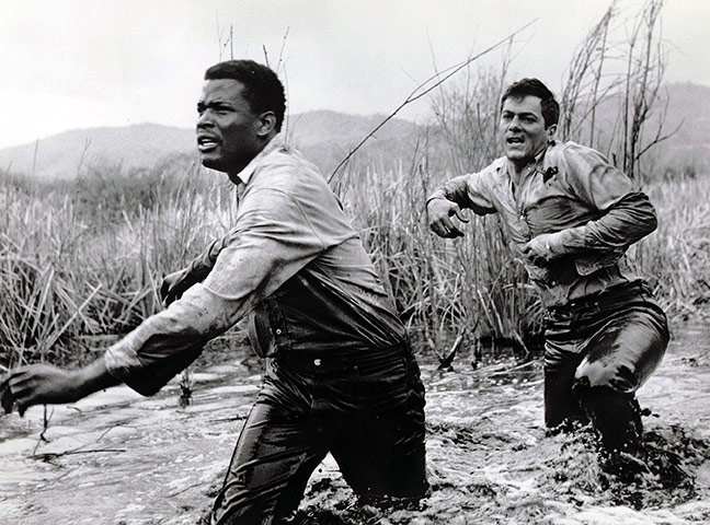 Tony Curtis: Tony Curtis with Sidney Poitier in Defiant Ones, 1958