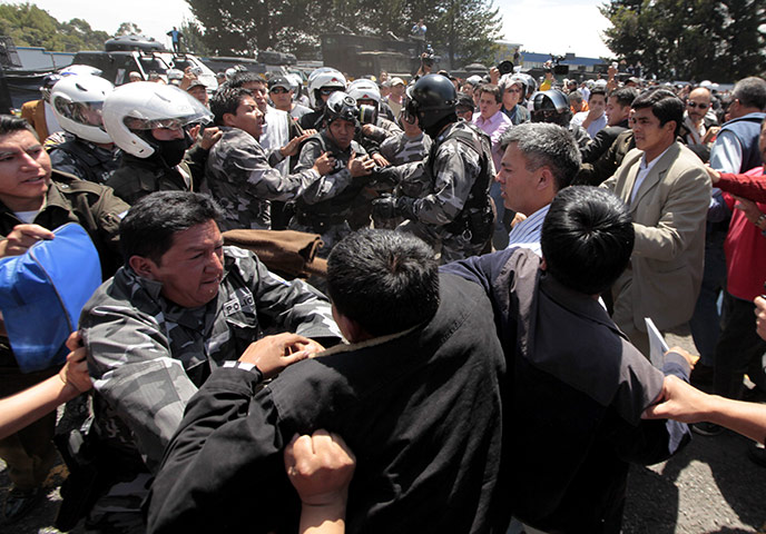 Ecuador riots in Quito: Ecuador riots in Quito