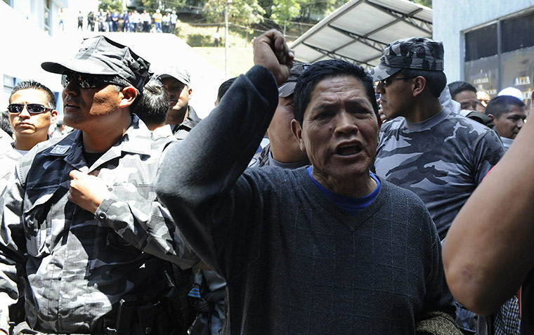 Ecuador riots in Quito: Ecuador riots in Quito