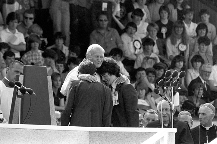 pope update: Teenager present a gift to Pope John Paul II, at Ninian Park