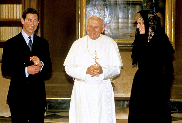 pope update: Pope John Paul II with Prince Charles and Princess Diana