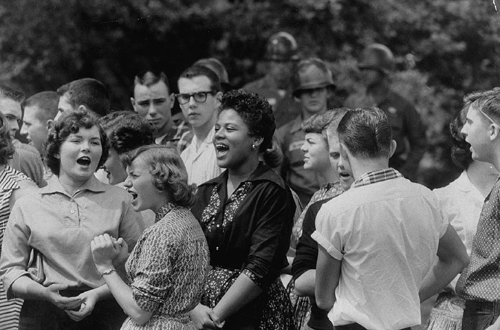 Little Rock: African American and white students cheer